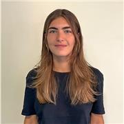 Laureata in lettere moderne e laurenda in filologia moderna. Impartisco lezioni ad alunni di ogni età in materie umanistiche